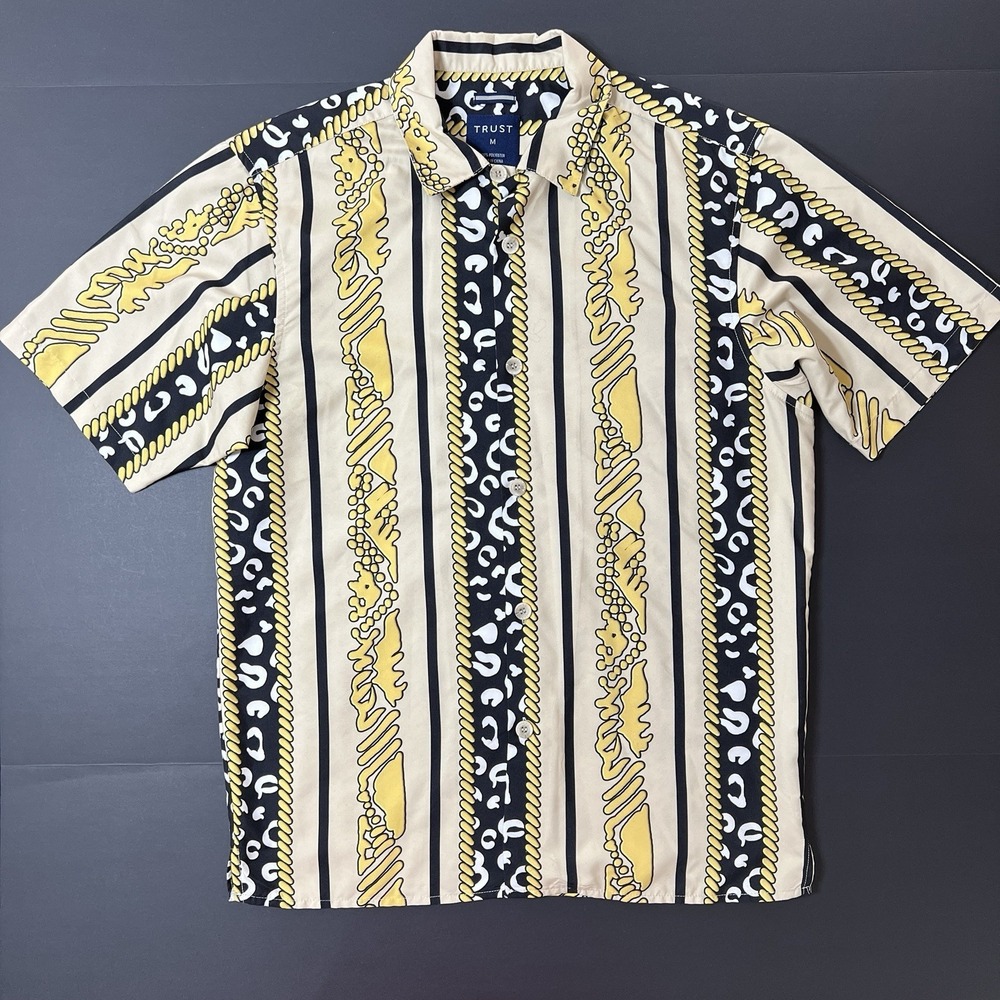 TRUST Button Up Shirt Short Sleeve Tan Mens Size M Geometric Print Preppy